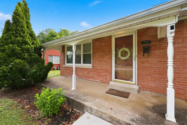 1525 Port Royal Drive, Lexington, KY 40504