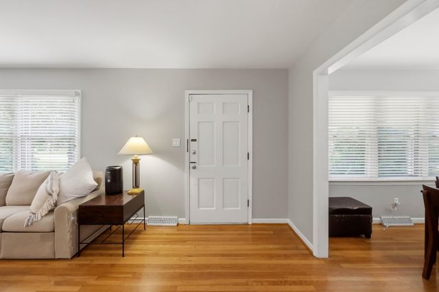 1525 Port Royal Drive, Lexington, KY 40504