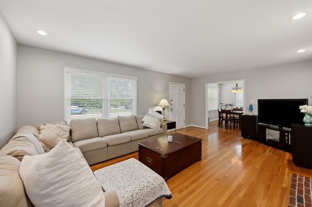 1525 Port Royal Drive, Lexington, KY 40504