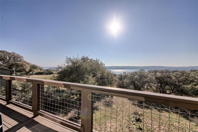 157 Comanche PT, Point Venture, TX 78645