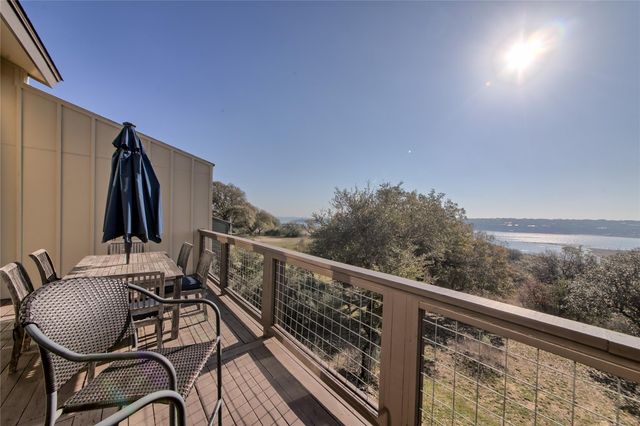 157 Comanche PT, Point Venture, TX 78645