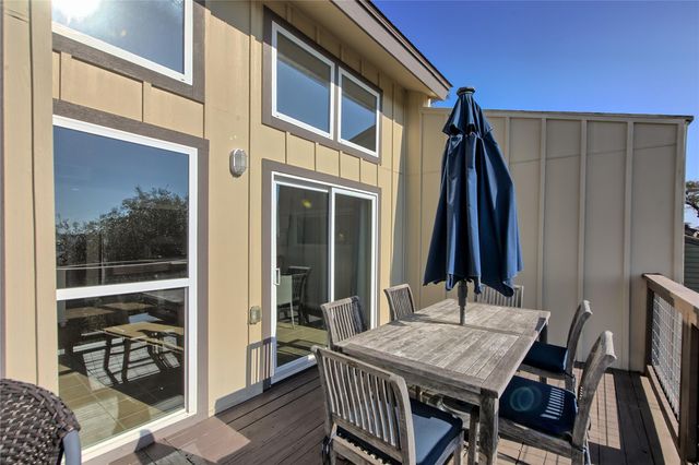 157 Comanche PT, Point Venture, TX 78645