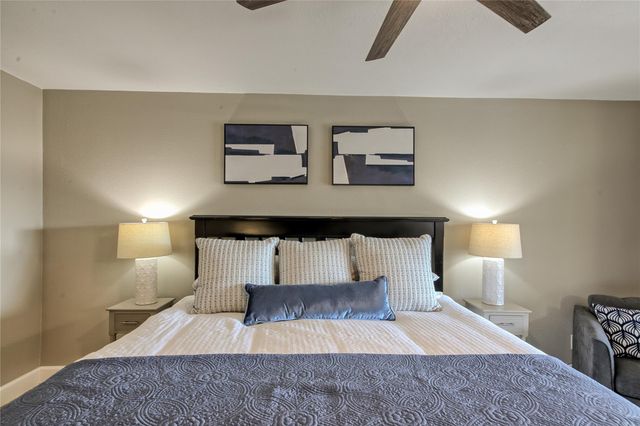 157 Comanche PT, Point Venture, TX 78645