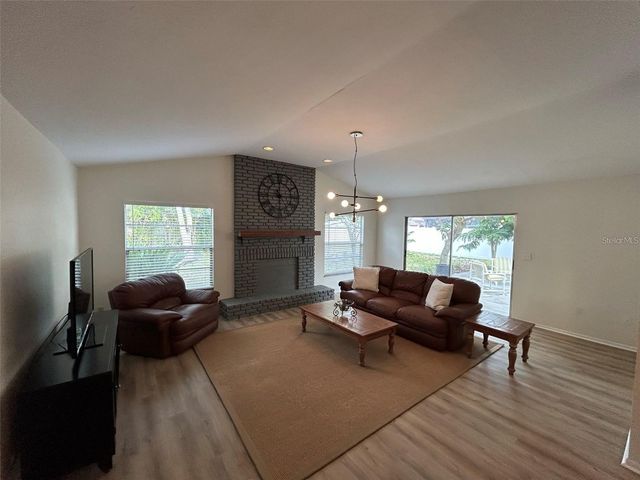 6000 13TH STREET N, St Petersburg, FL 33703