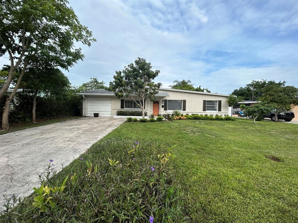 6000 13TH STREET N, St Petersburg, FL 33703