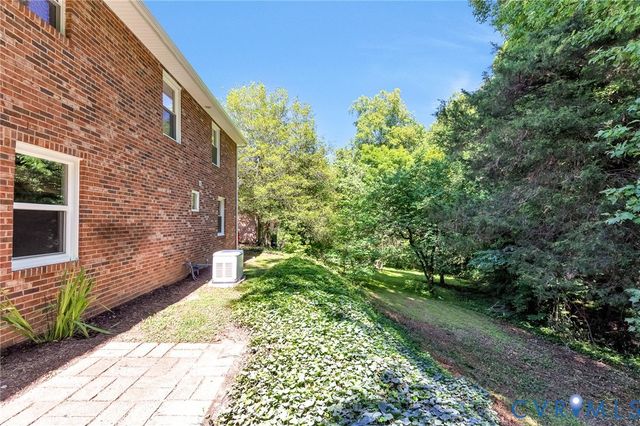 5541 Spoke Ct, Richmond, VA 23234