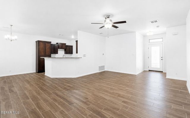 906 BROMYARD, Horizon City, TX 79928