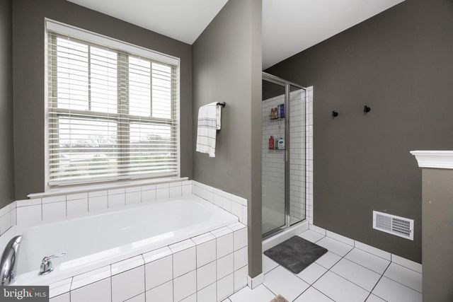 217 KESTREL CT, Kennett Square, PA 19348