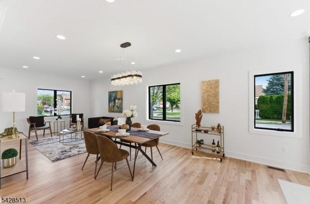 95 Huron Ave, Clifton City, NJ 07013