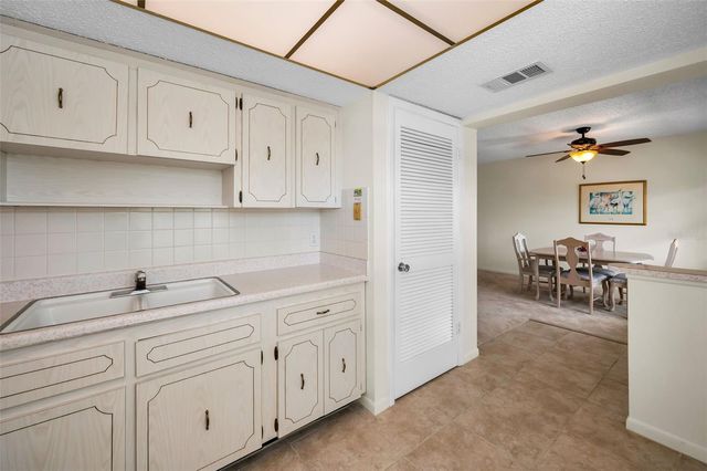 960 VIRGINIA STREET 307, Dunedin, FL 34698