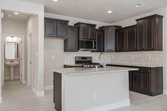 6945 Ava Road, Rio Rancho, NM 87144