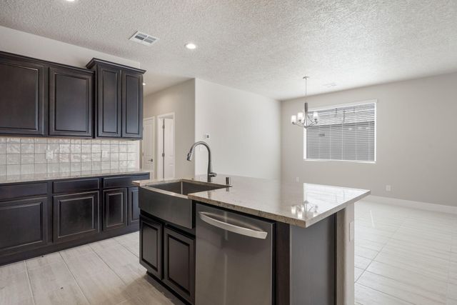 6945 Ava Road, Rio Rancho, NM 87144