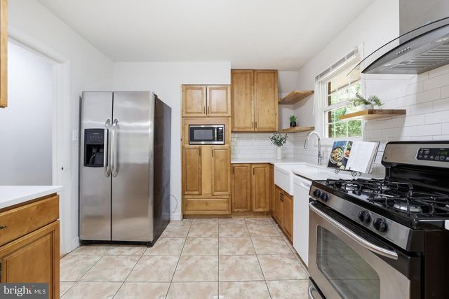 13218 LENFANT DR, Fort Washington, MD 20744