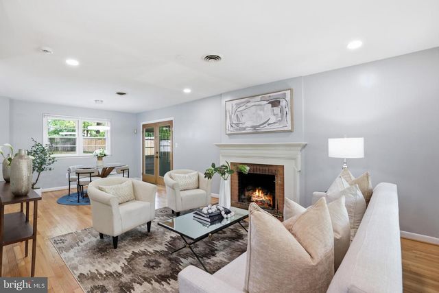 13218 LENFANT DR, Fort Washington, MD 20744