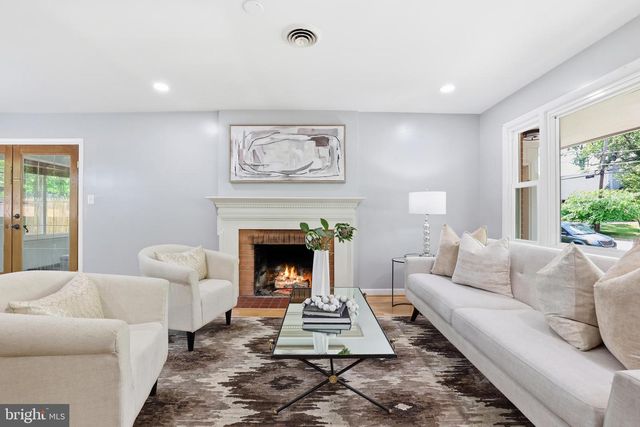 13218 LENFANT DR, Fort Washington, MD 20744