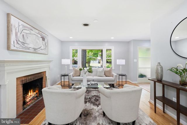 13218 LENFANT DR, Fort Washington, MD 20744
