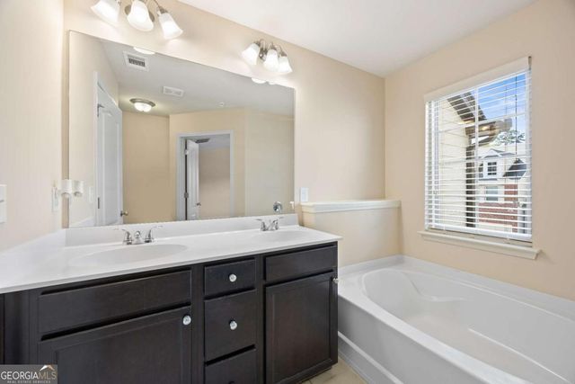 2296 Thackery Road, Snellville, GA 30078