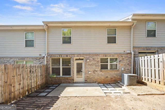 2296 Thackery Road, Snellville, GA 30078