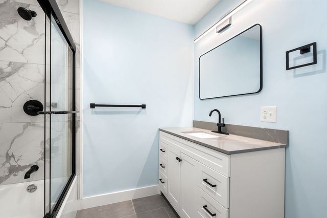 488 Elm St, Marlborough, MA 01752