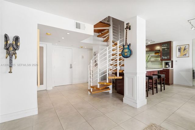 600 NE 36th St PH2, Miami, FL 33137