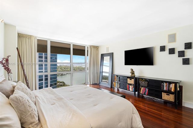 600 NE 36th St PH2, Miami, FL 33137