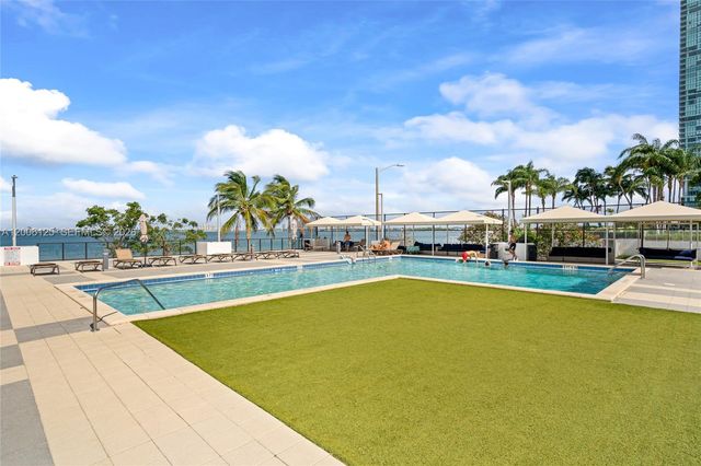 600 NE 36th St PH2, Miami, FL 33137