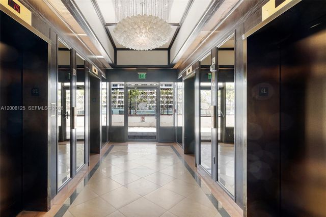 600 NE 36th St PH2, Miami, FL 33137