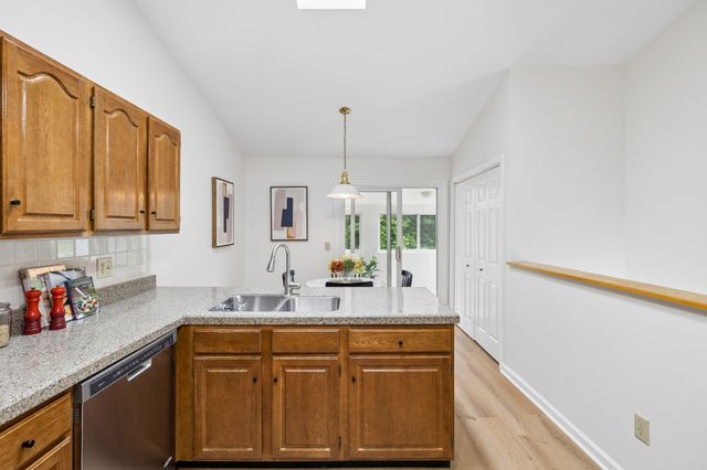 137 Pepper Ridge Cir, Antioch, TN 37013