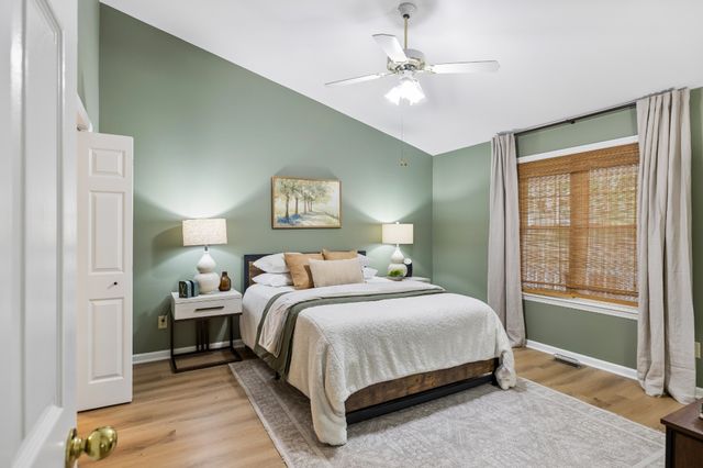 137 Pepper Ridge Cir, Antioch, TN 37013