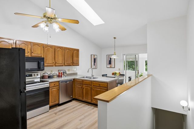 137 Pepper Ridge Cir, Antioch, TN 37013
