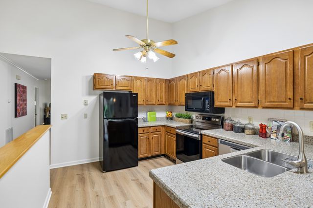 137 Pepper Ridge Cir, Antioch, TN 37013