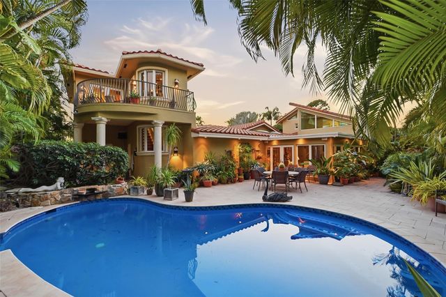 2525 NE 21st Court, Fort Lauderdale, FL 33305