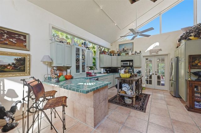 2525 NE 21st Court, Fort Lauderdale, FL 33305