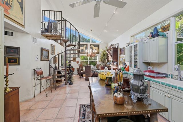 2525 NE 21st Court, Fort Lauderdale, FL 33305