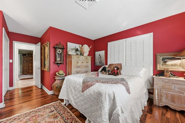 2525 NE 21st Court, Fort Lauderdale, FL 33305