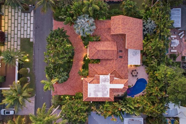 2525 NE 21st Court, Fort Lauderdale, FL 33305