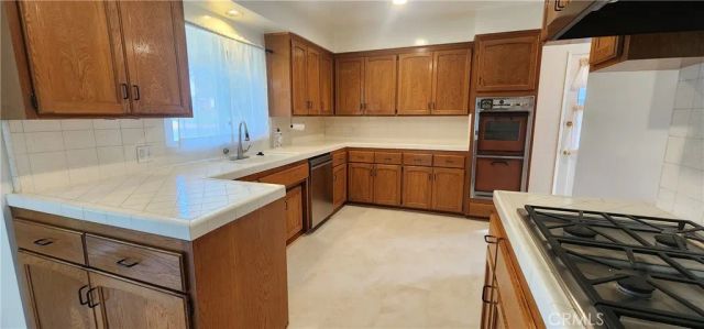 460 Winthrop Road, San Marino, CA 91108
