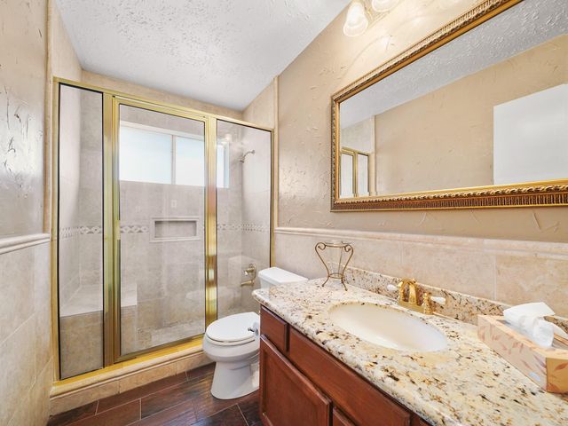 4314 Glen Avon Drive, Pasadena, TX 77505