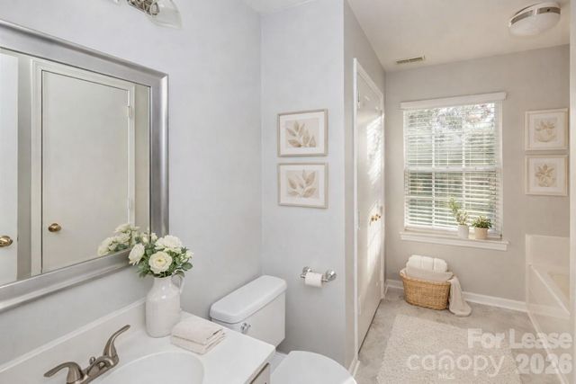 10631 Coulport Lane, Charlotte, NC 28215