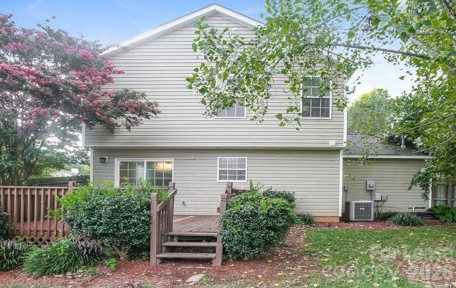 10631 Coulport Lane, Charlotte, NC 28215