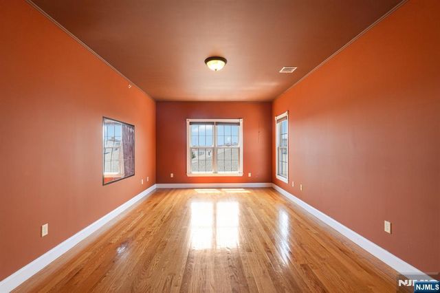 411-419 Chestnut 3 B, Newark, NJ 07105