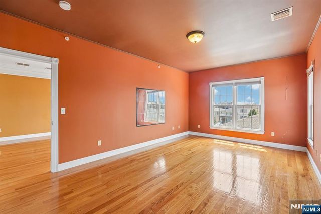411-419 Chestnut 3 B, Newark, NJ 07105