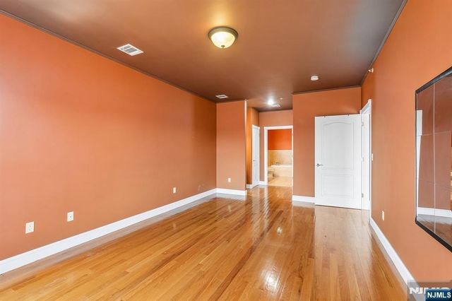 411-419 Chestnut 3 B, Newark, NJ 07105