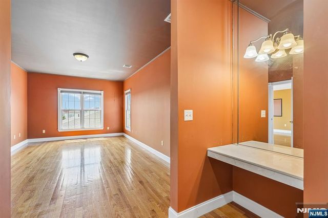 411-419 Chestnut 3 B, Newark, NJ 07105
