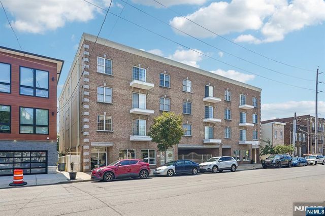 411-419 Chestnut 3 B, Newark, NJ 07105
