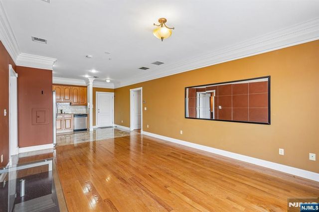 411-419 Chestnut 3 B, Newark, NJ 07105
