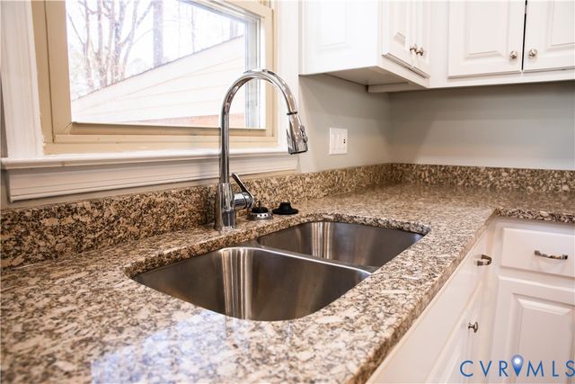 2105 Anderson St, Petersburg, VA 23805