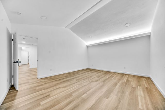 817 Savannah Way, Bedford, TX 76022