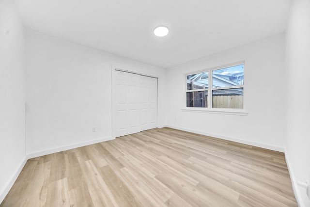 817 Savannah Way, Bedford, TX 76022