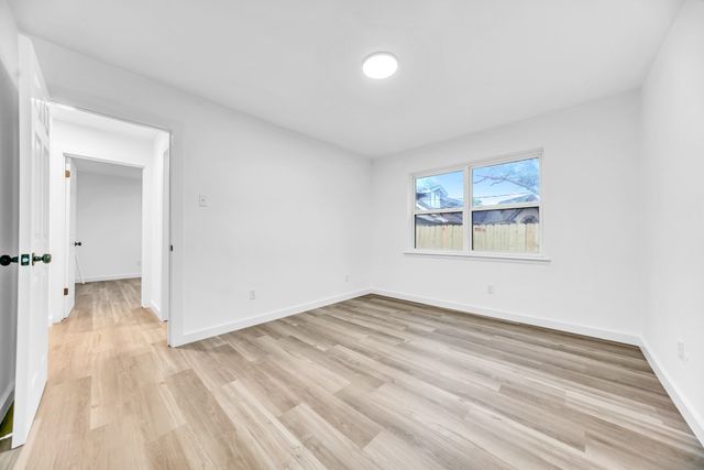 817 Savannah Way, Bedford, TX 76022